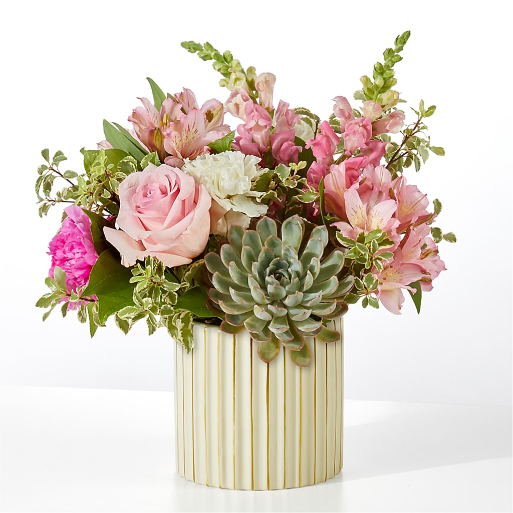 Magenta Musings Bouquet – Eventos Galindo, Chicago IL