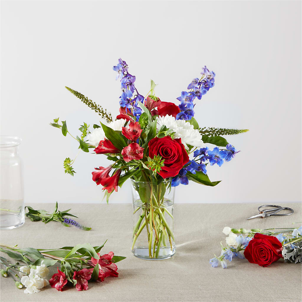 Star Spangled - A Florist Original – Eventos Galindo, Chicago IL