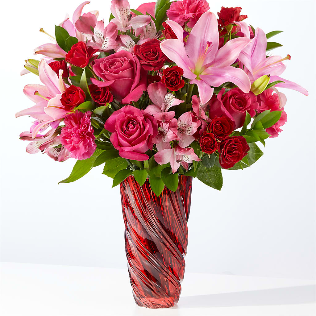 In Love Bouquet with Luxe Swirl Vase – Eventos Galindo, Chicago IL