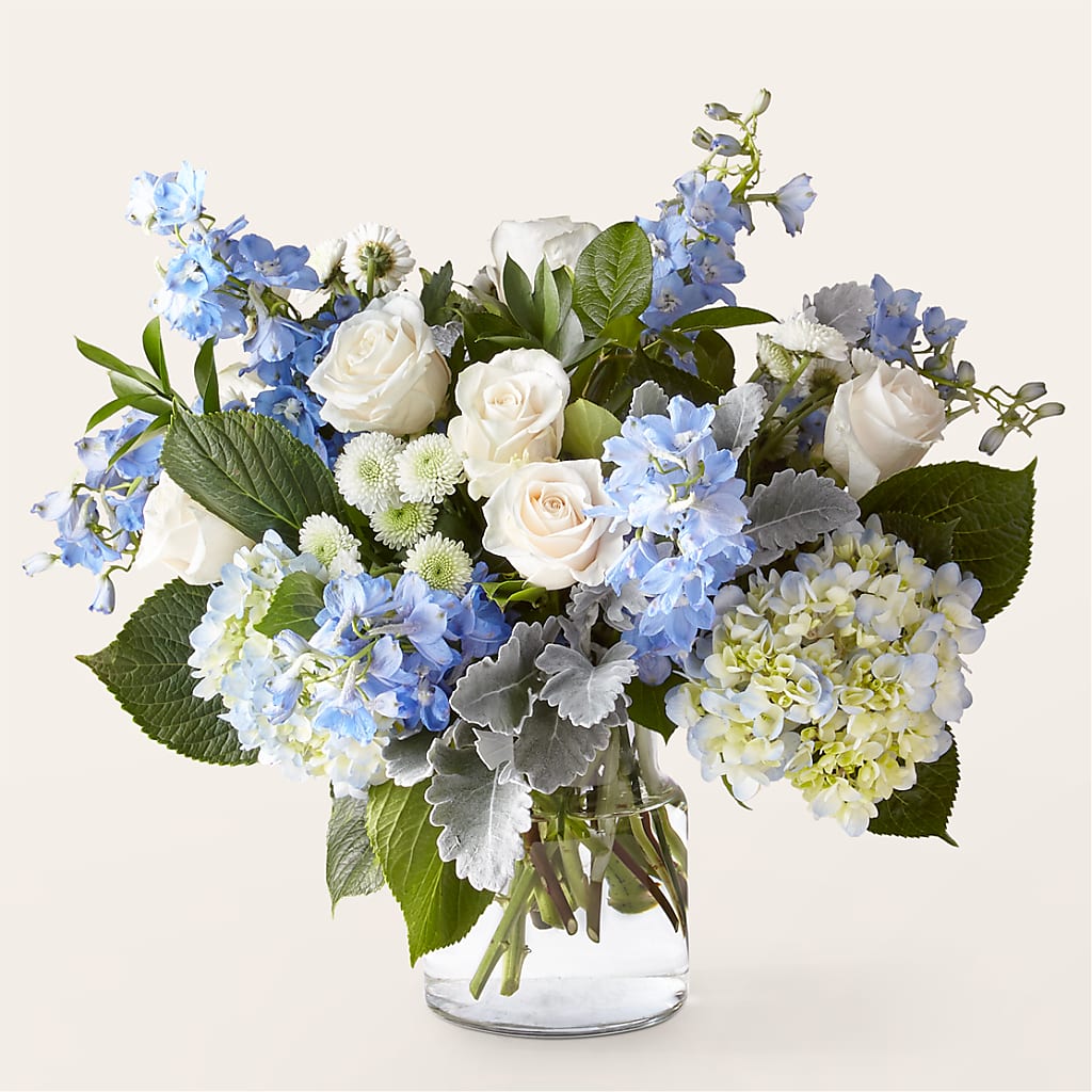 Clear Skies Bouquet – Eventos Galindo, Chicago IL
