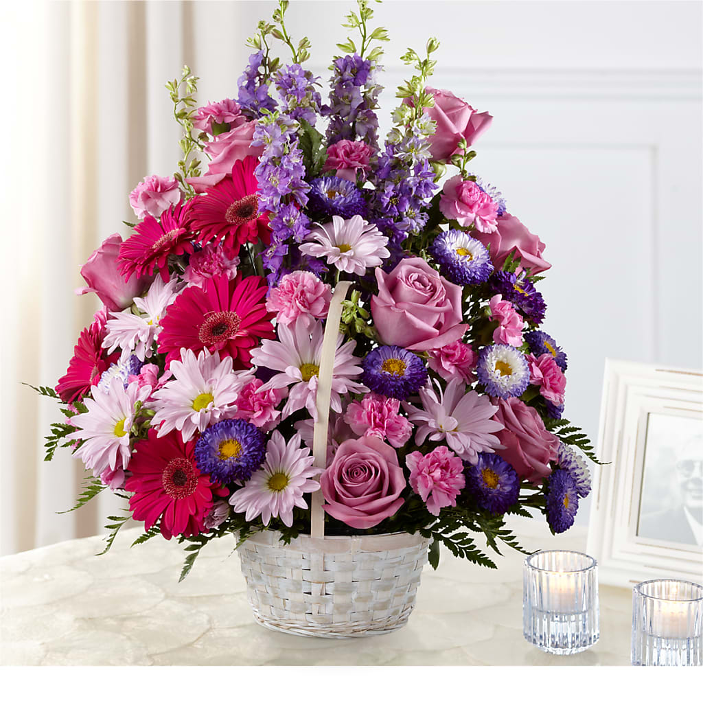 Pastel Peace Basket – Eventos Galindo, Chicago IL