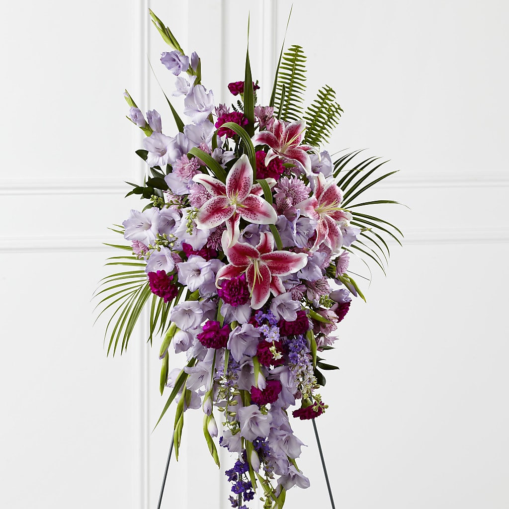 Tender Touch Standing Spray – Eventos Galindo, Chicago IL