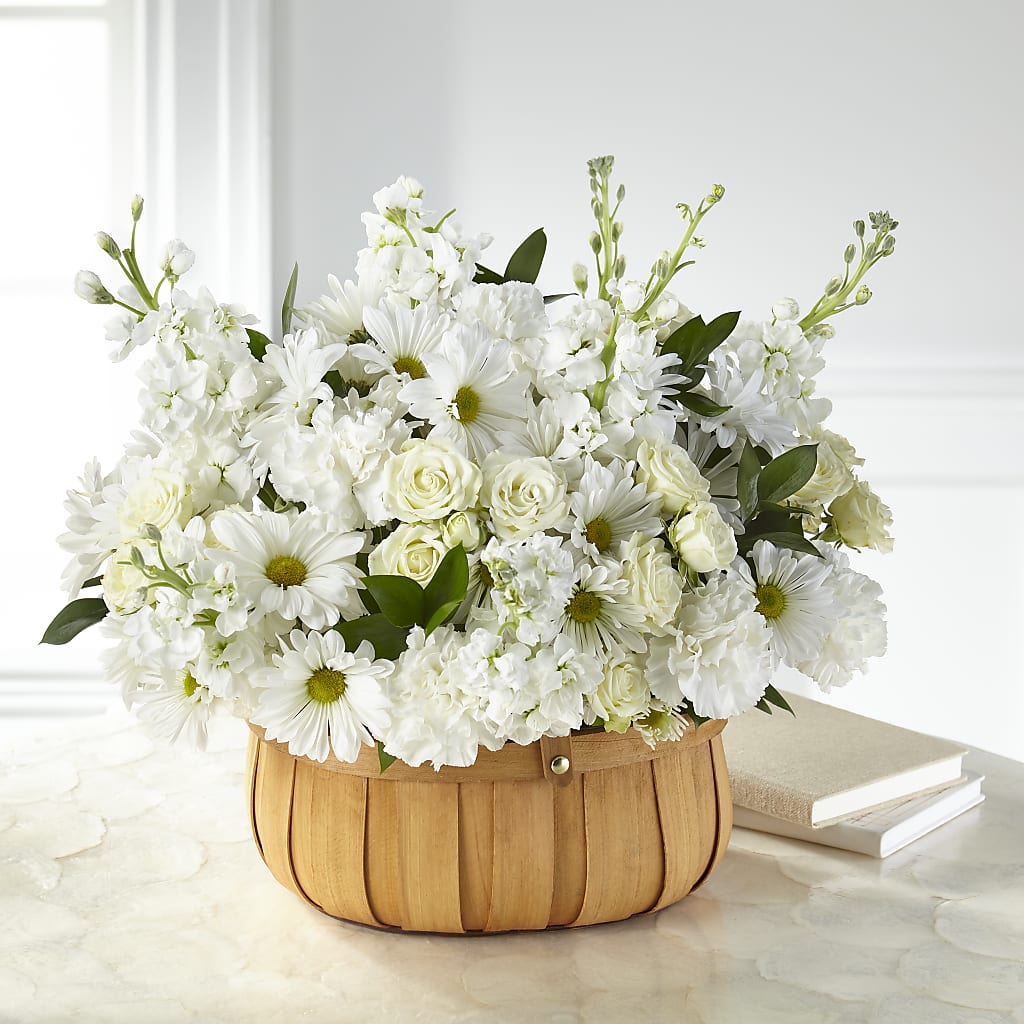 Graceful Garden Basket – Eventos Galindo, Chicago IL