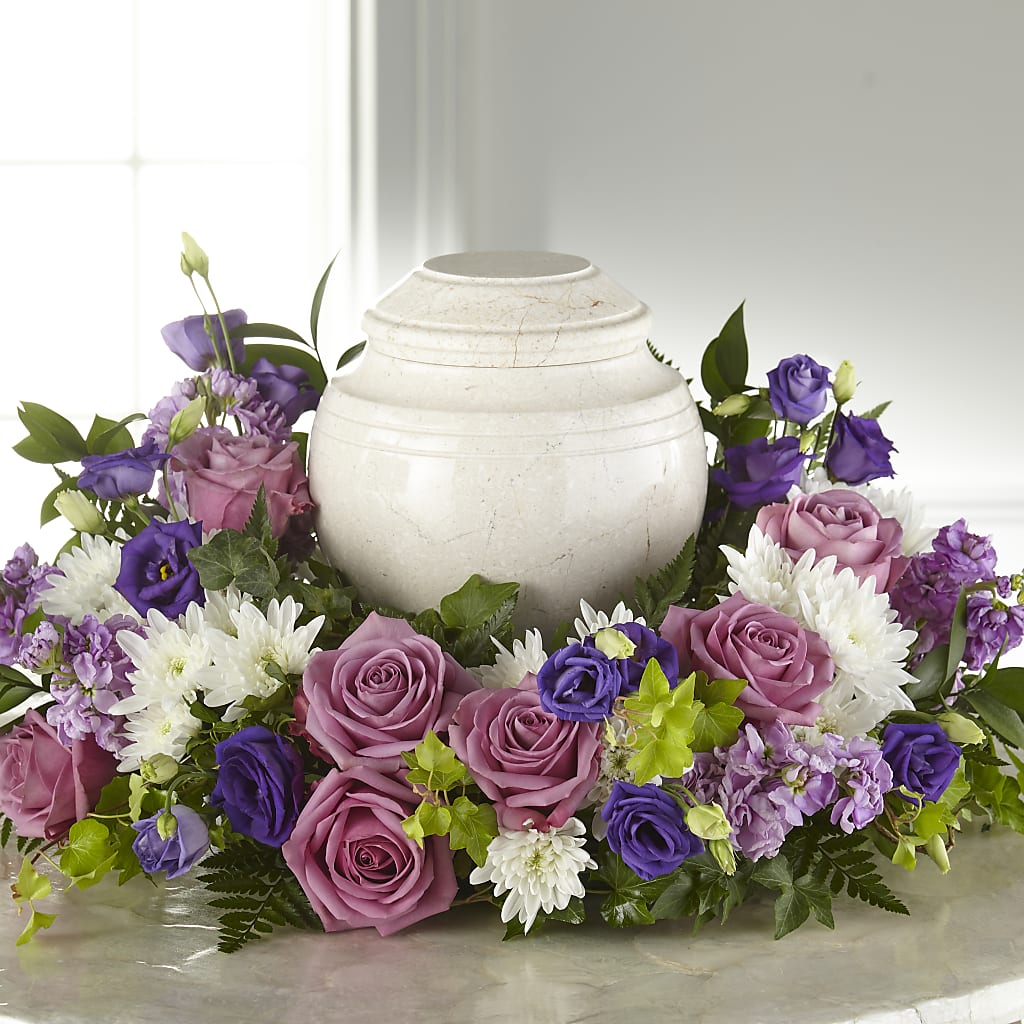 Blooming Sympathy Cremation Adornment – Eventos Galindo, Chicago IL