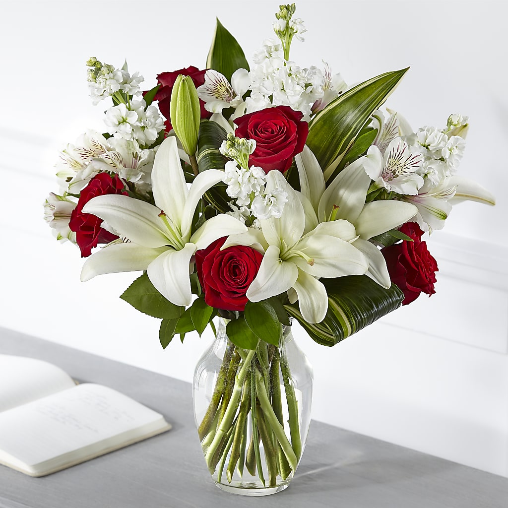 Loving Respect Bouquet – Eventos Galindo, Chicago IL
