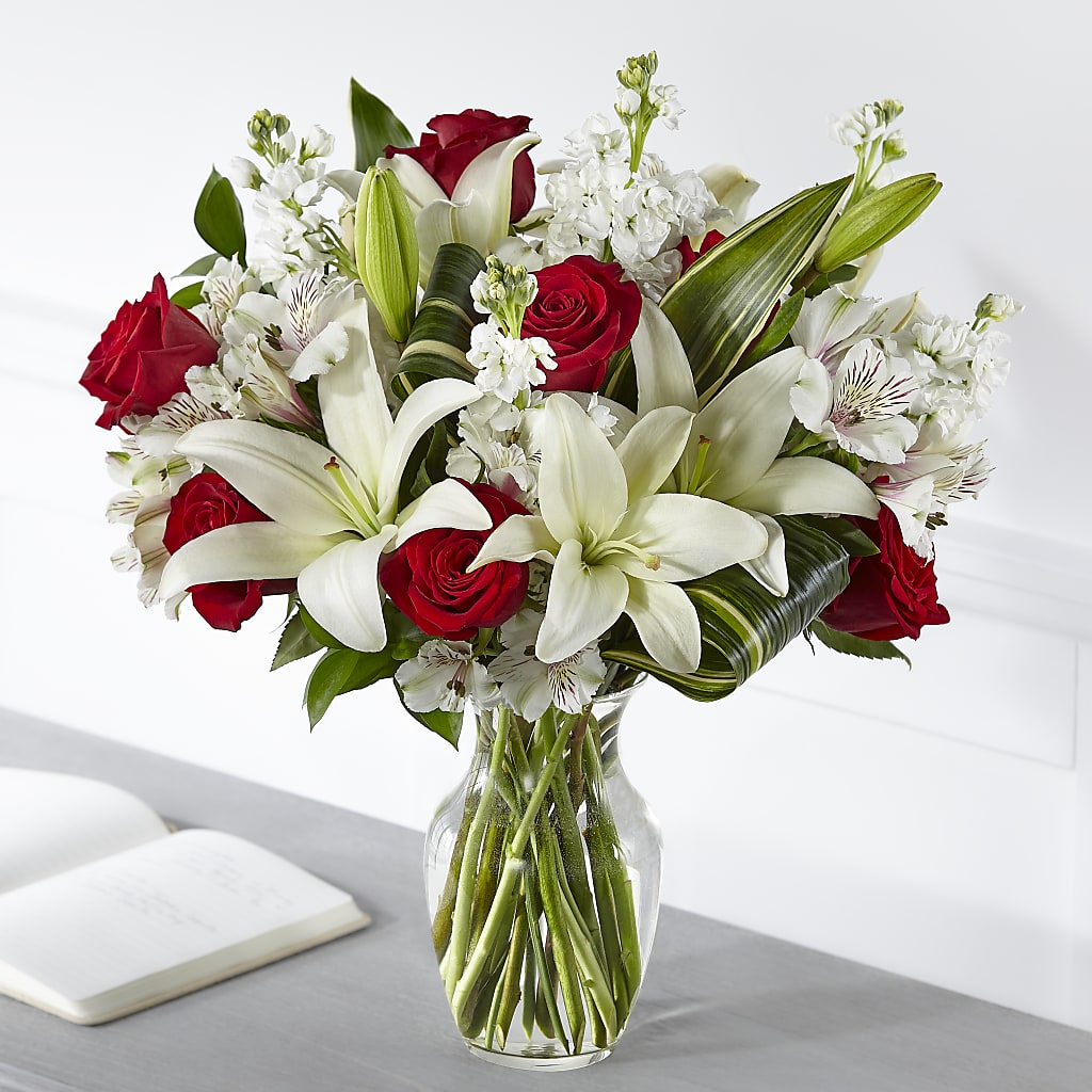 Loving Respect Bouquet – Eventos Galindo, Chicago IL