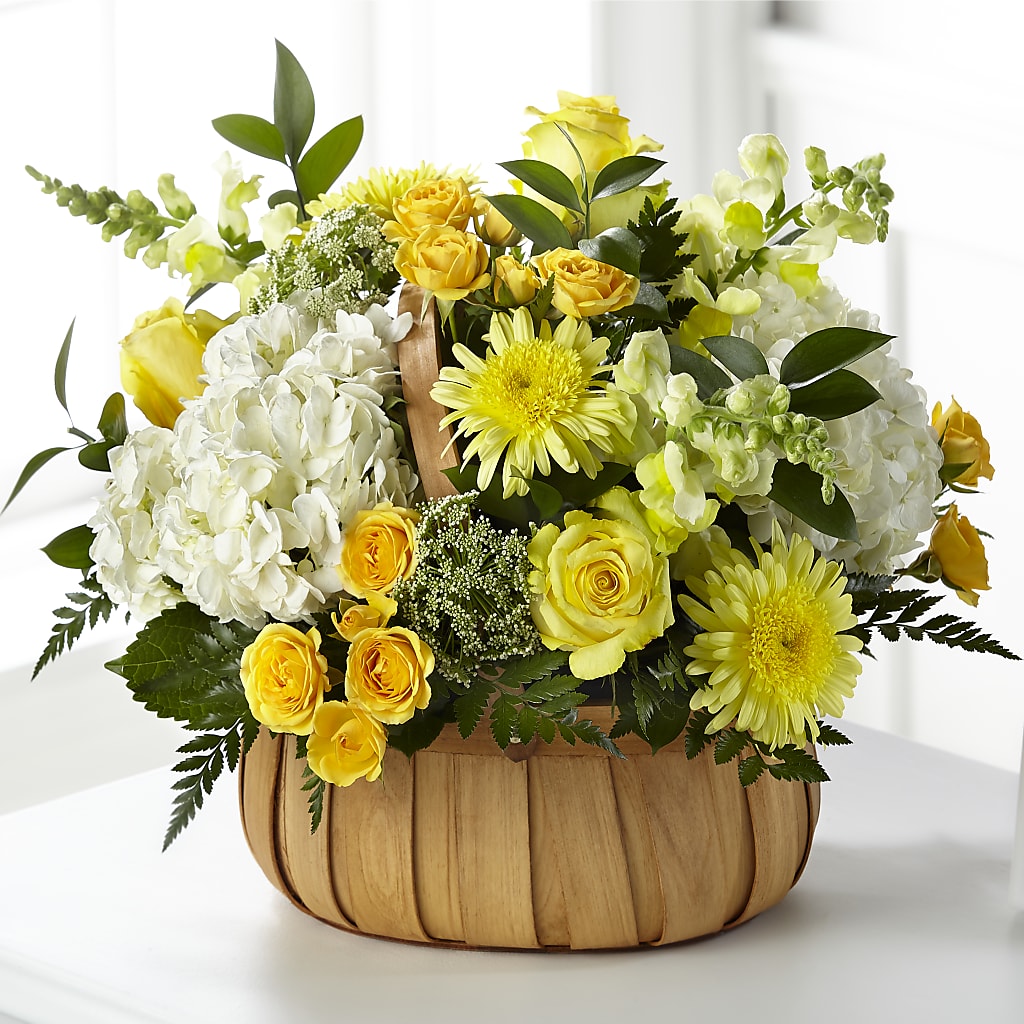 Rustic Remembrance Basket – Eventos Galindo, Chicago IL