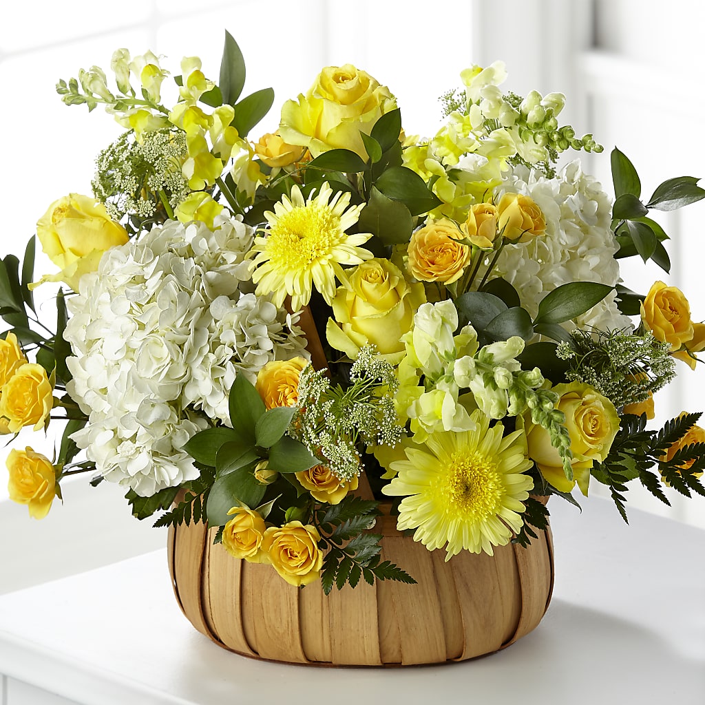 Rustic Remembrance Basket – Eventos Galindo, Chicago IL