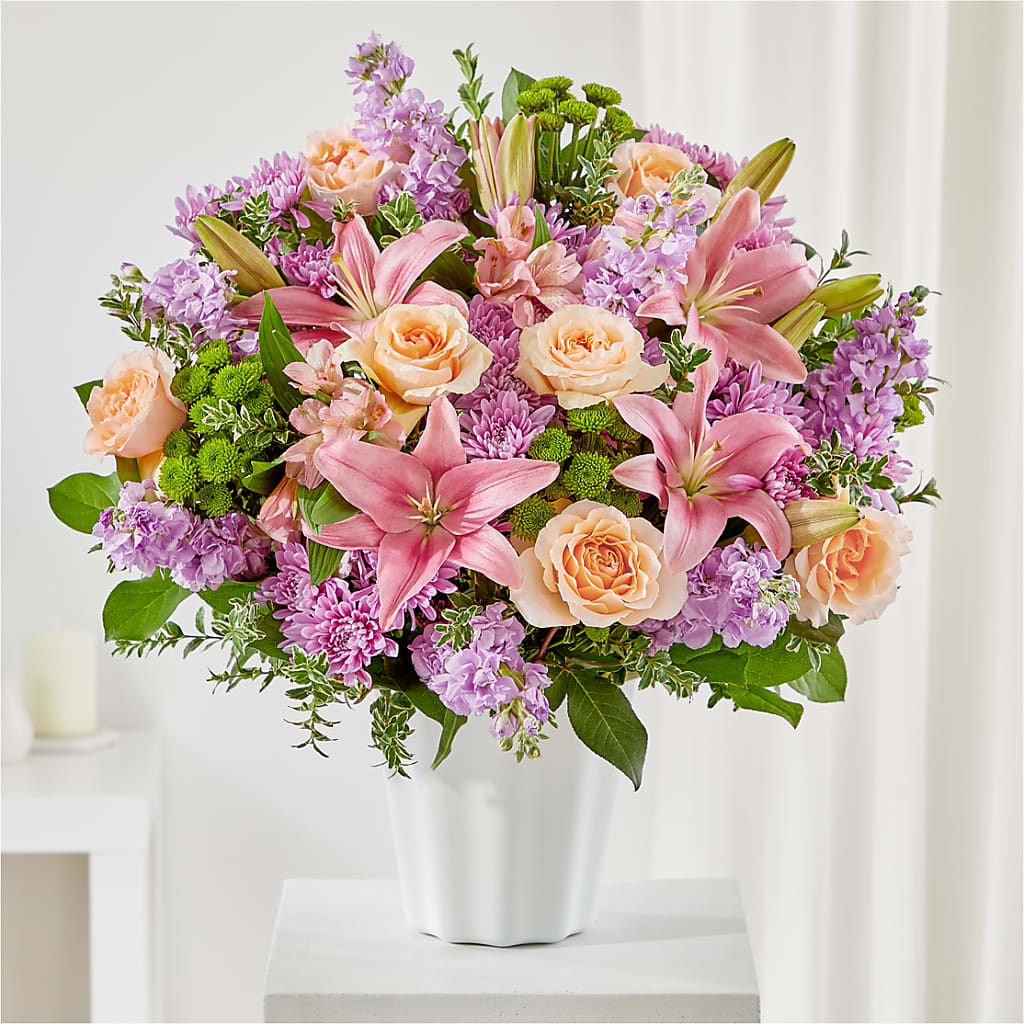 Supportive Embrace Tabletop Basket – Eventos Galindo, Chicago IL
