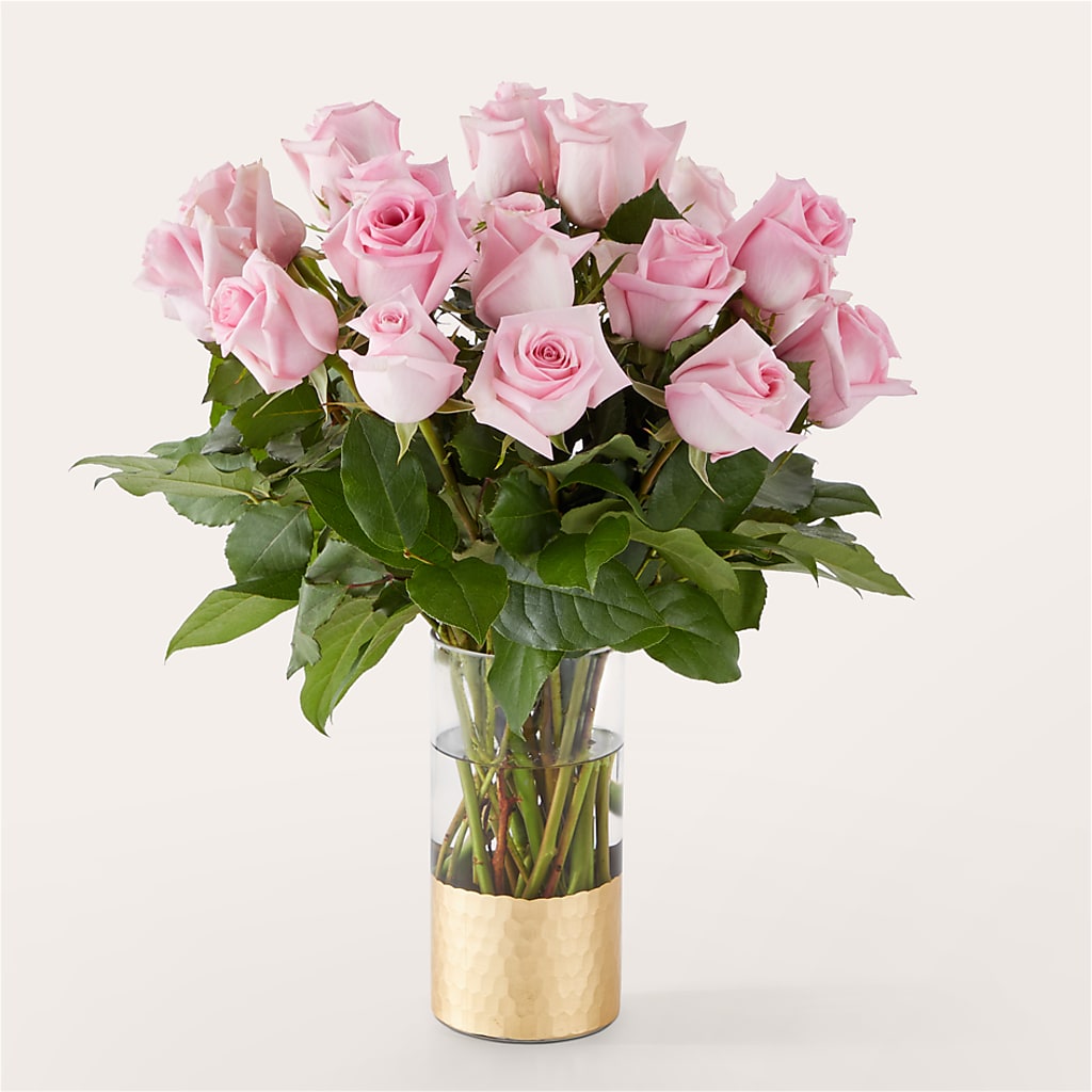 Picture Perfect Pink Rose Bouquet – Eventos Galindo, Chicago IL
