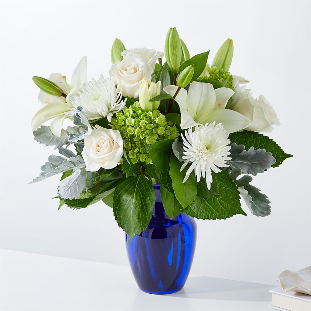 Snowy Dreams Bouquet – Eventos Galindo, Chicago IL