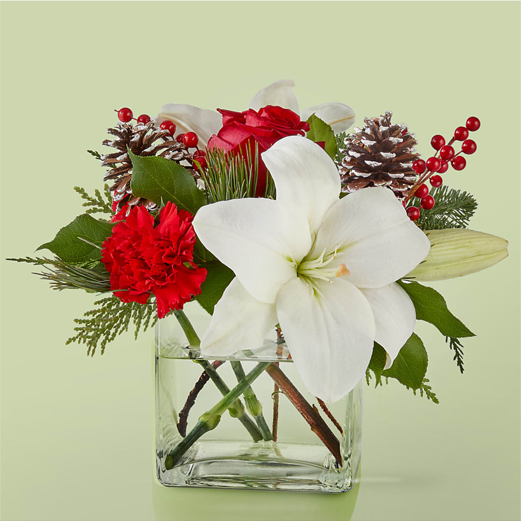 Glistening Icicles Bouquet – Eventos Galindo, Chicago IL