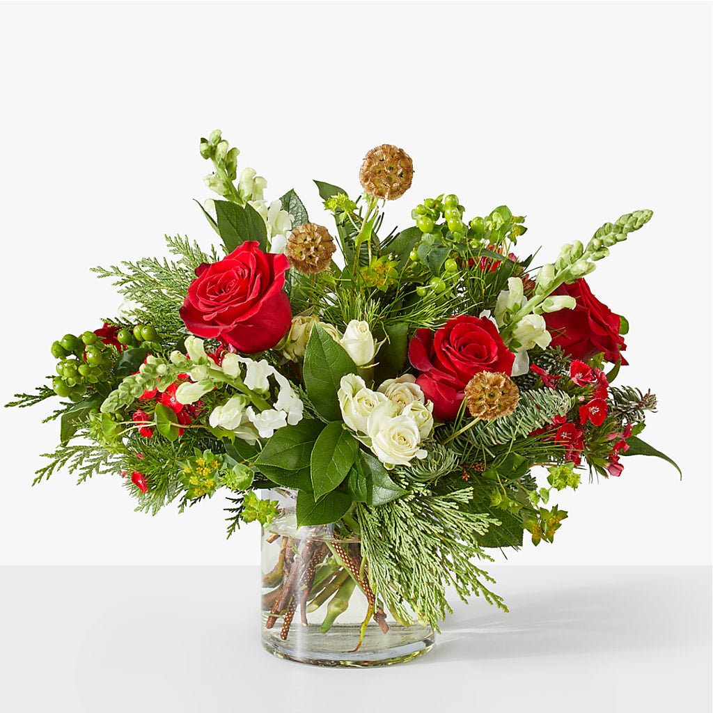Deck the Halls Bouquet – Eventos Galindo, Chicago IL