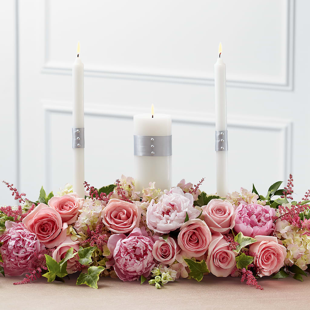 Worldwide Romance Unity Candle Arrangement – Eventos Galindo, Chicago IL