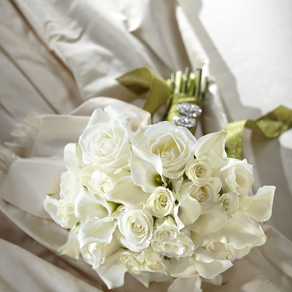 Serene Highness Bouquet – Eventos Galindo, Chicago IL