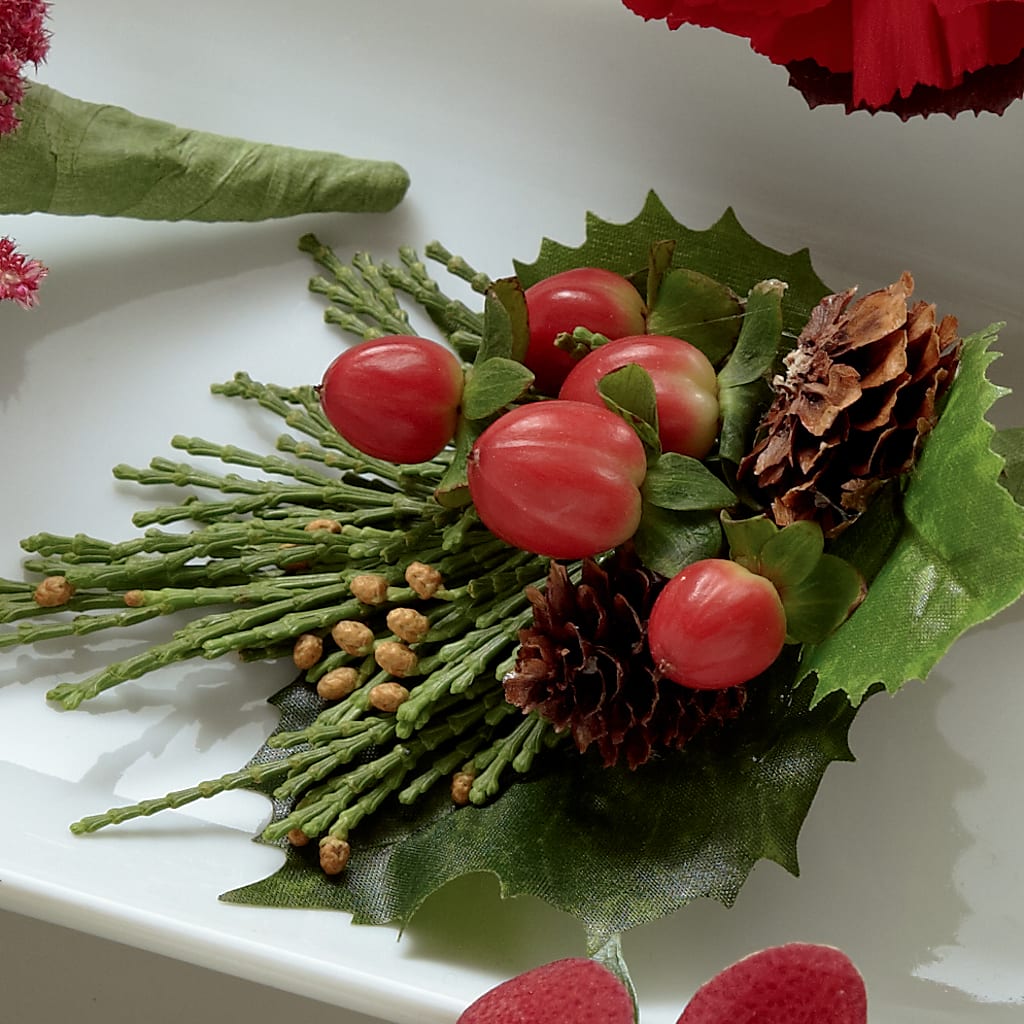 Red Berry Boutonniere – Eventos Galindo, Chicago IL