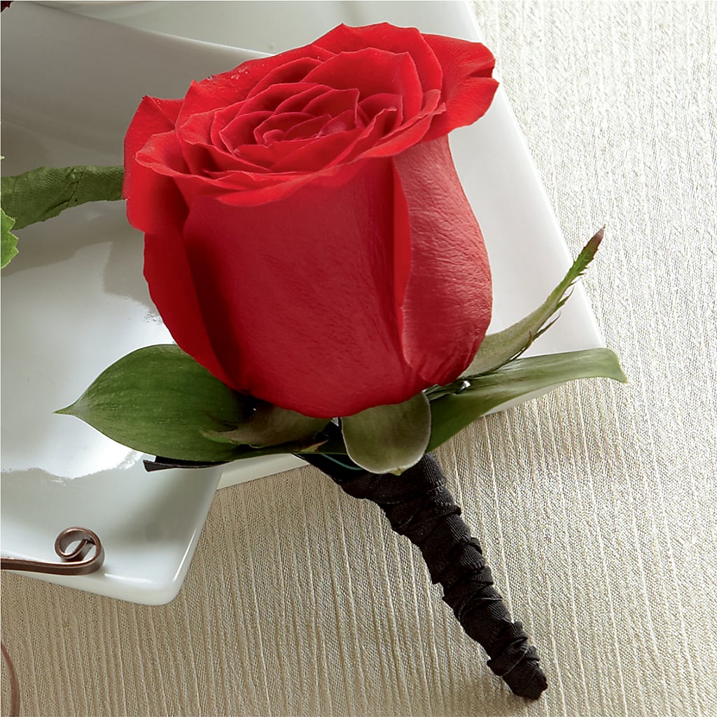 Red Rose Boutonniere – Eventos Galindo, Chicago IL