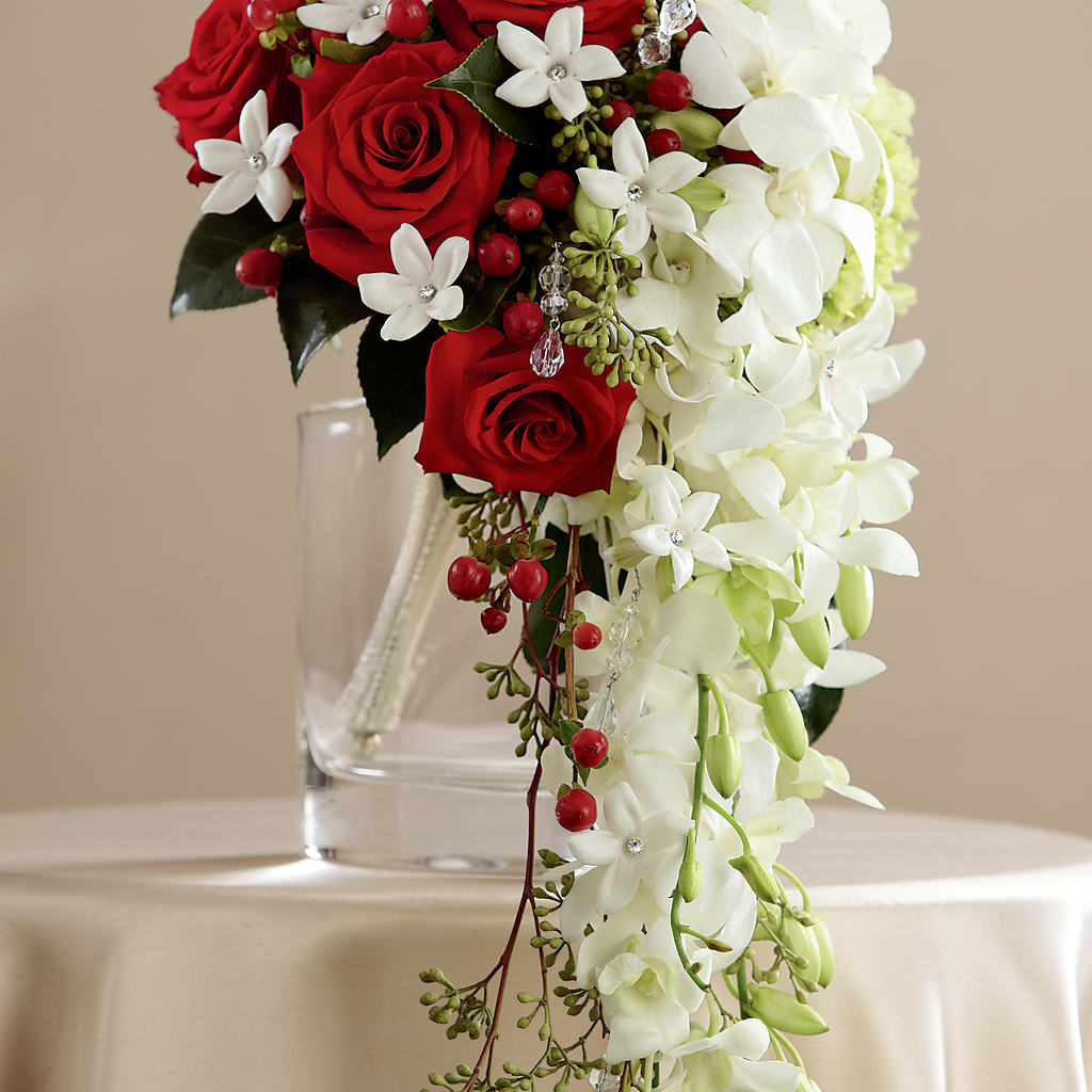 Here Comes the Bride Bouquet – Eventos Galindo, Chicago IL
