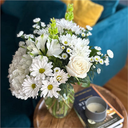 Classic Ivory – A Florist Original –  Eventos Galindo, Chicago IL