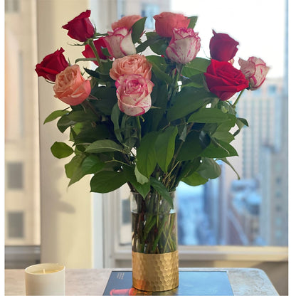 Ever After Rose Bouquet –  Eventos Galindo, Chicago IL