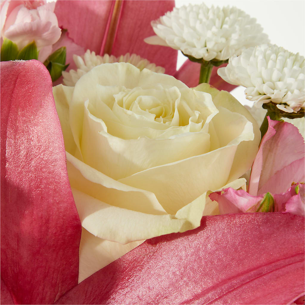 Piece of Cake Bouquet –  Eventos Galindo, Chicago IL