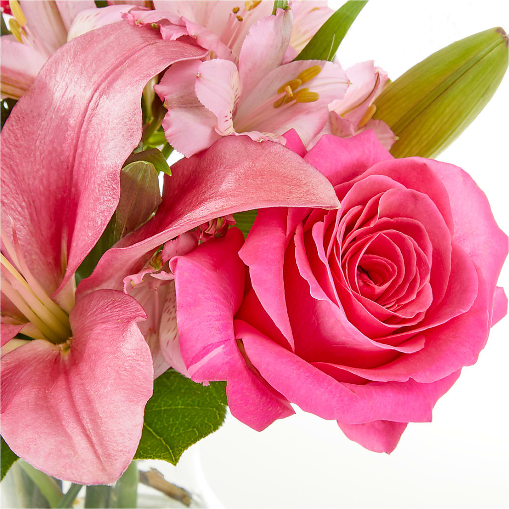Lots of Love Bouquet –  Eventos Galindo, Chicago IL