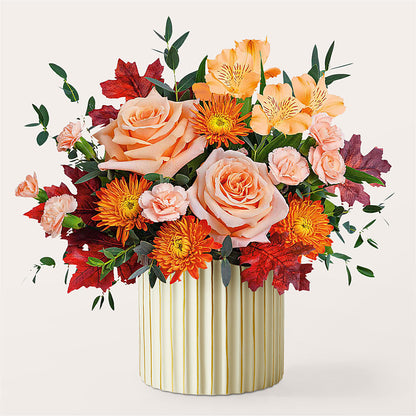 Spiced Latte Bouquet with Ivory Vase –  Eventos Galindo, Chicago IL