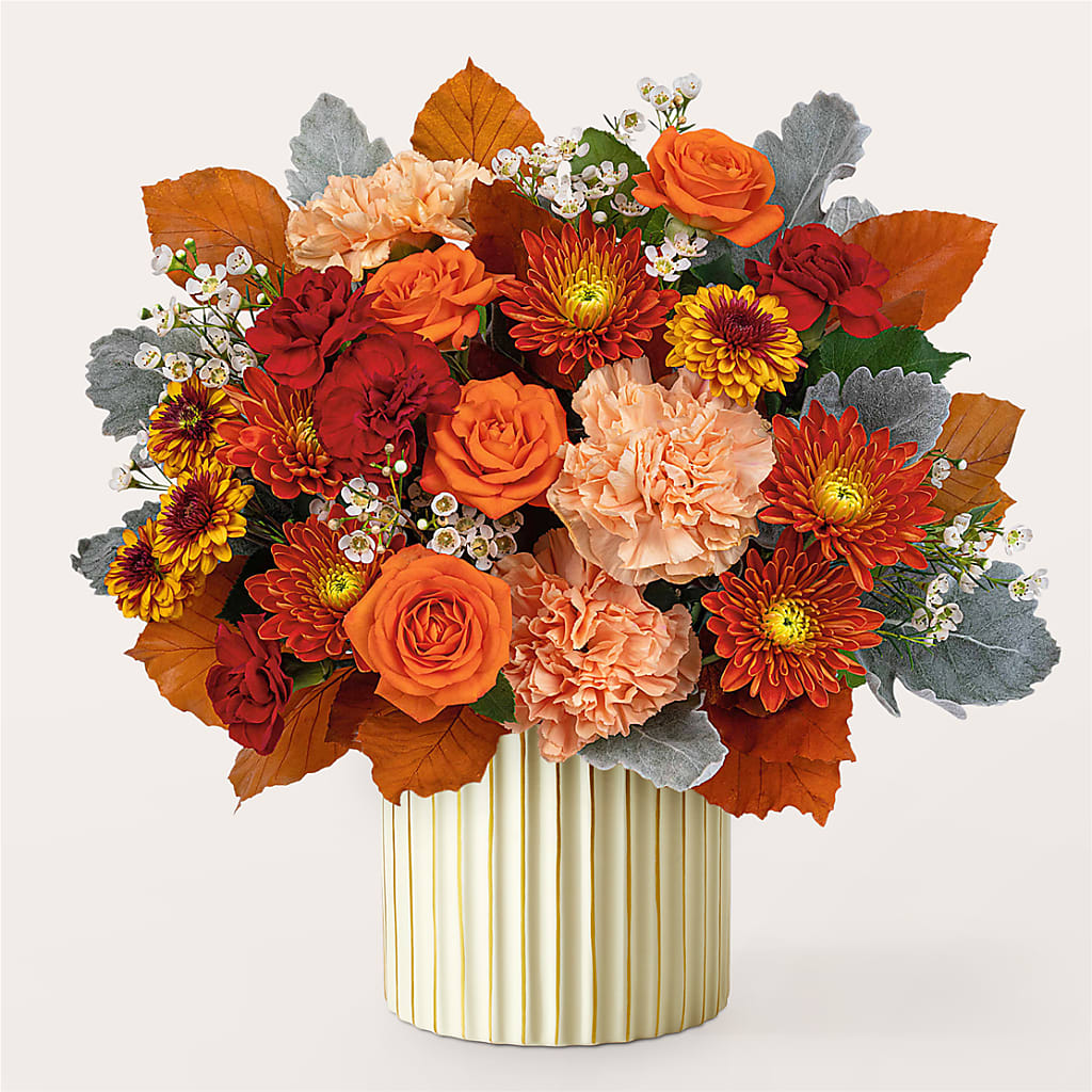 Merlot Bouquet with Ivory Vase –  Eventos Galindo, Chicago IL