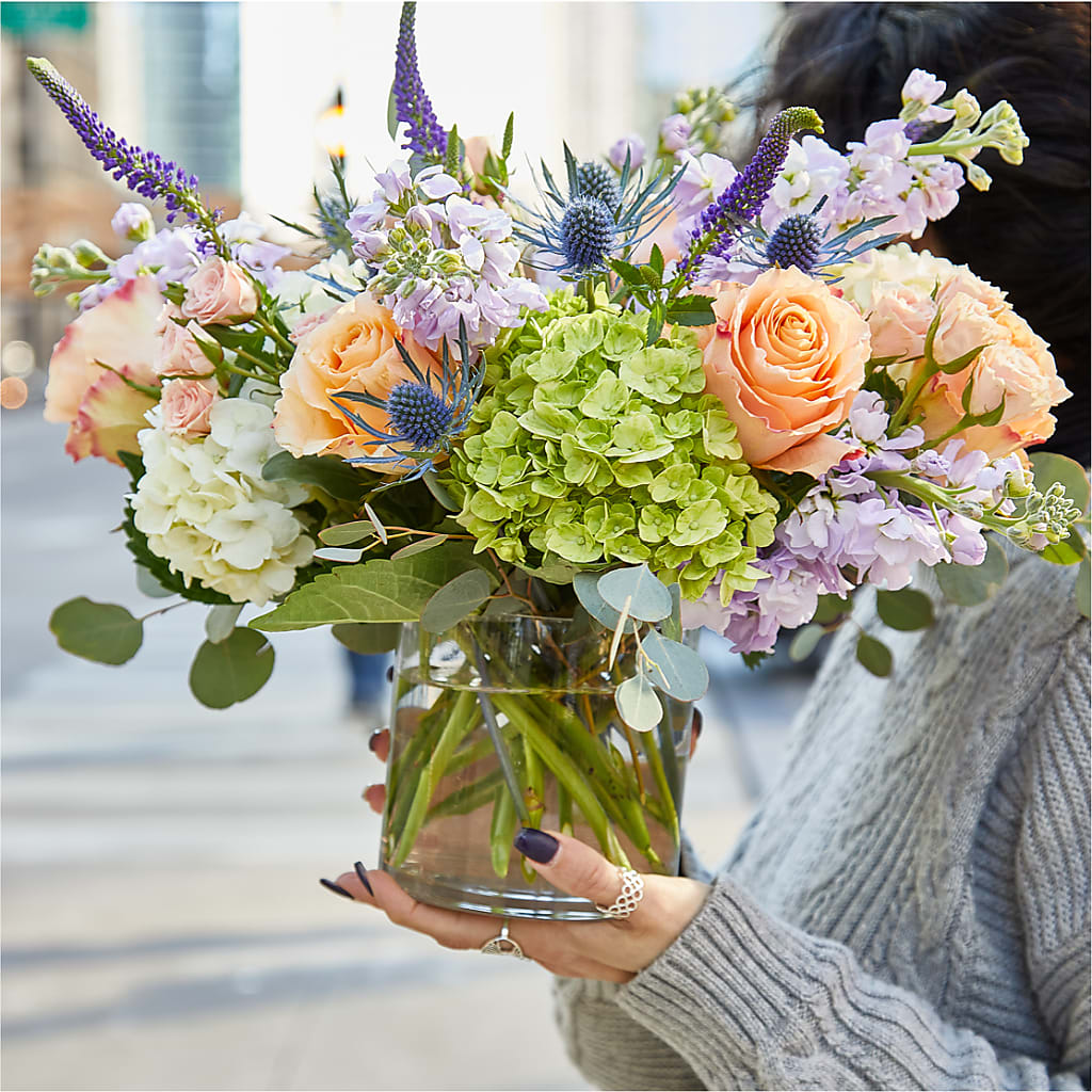 Porch Swing Bouquet –  Eventos Galindo, Chicago IL