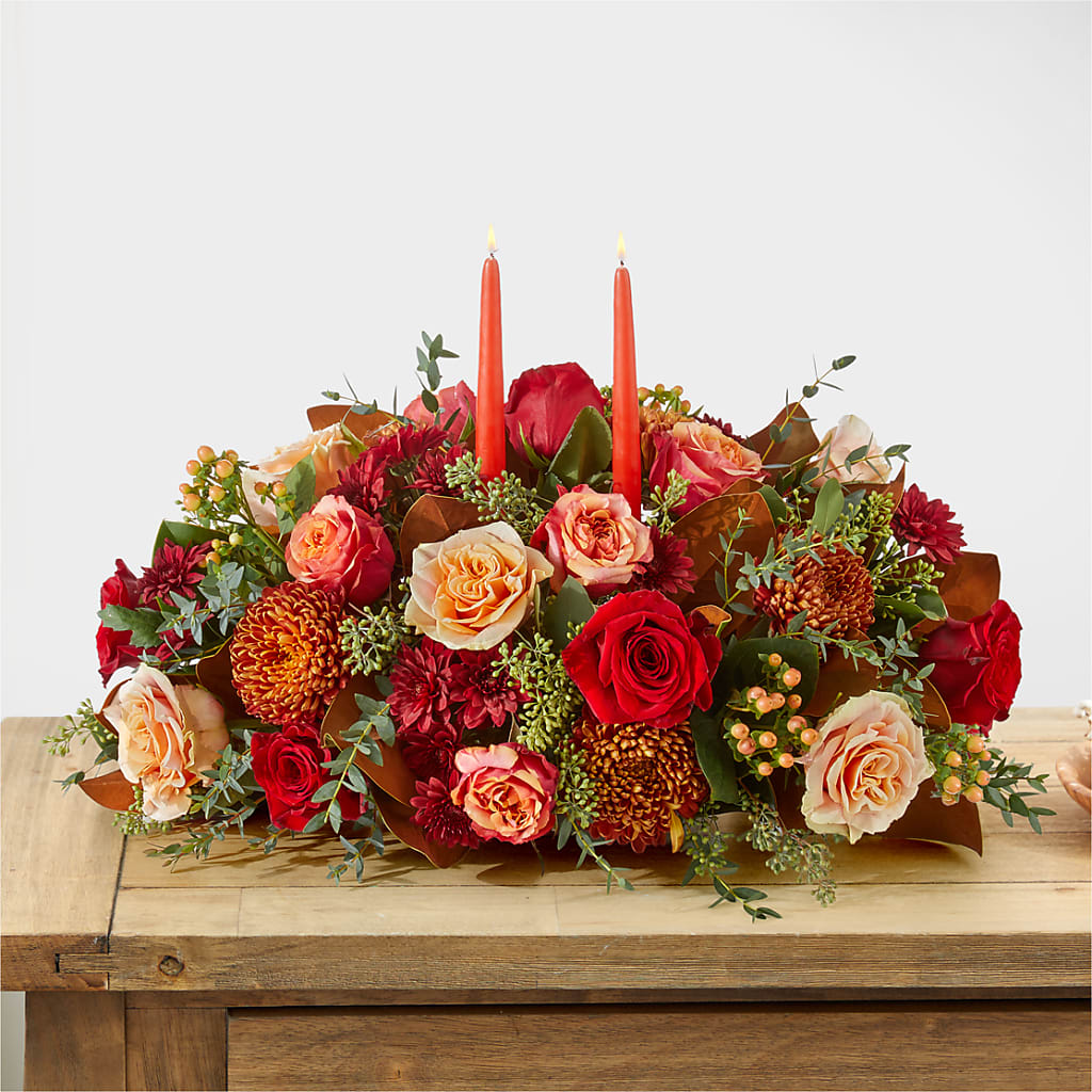Gather Near Centerpiece –  Eventos Galindo, Chicago IL
