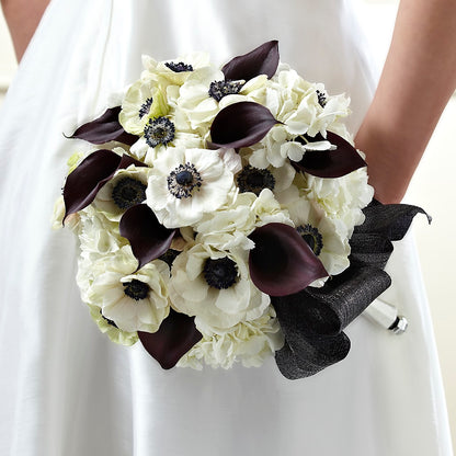 To Have and To Hold Bouquet –  Eventos Galindo, Chicago IL