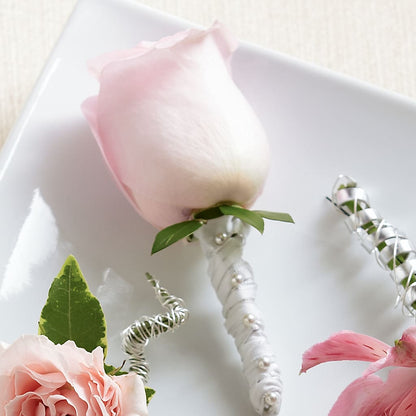 Pink Rose Boutonniere –  Eventos Galindo, Chicago IL
