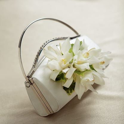 White Purse Decor –  Eventos Galindo, Chicago IL